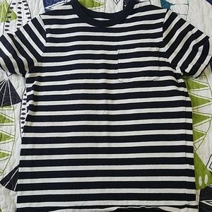 Gap shirt! Size 4